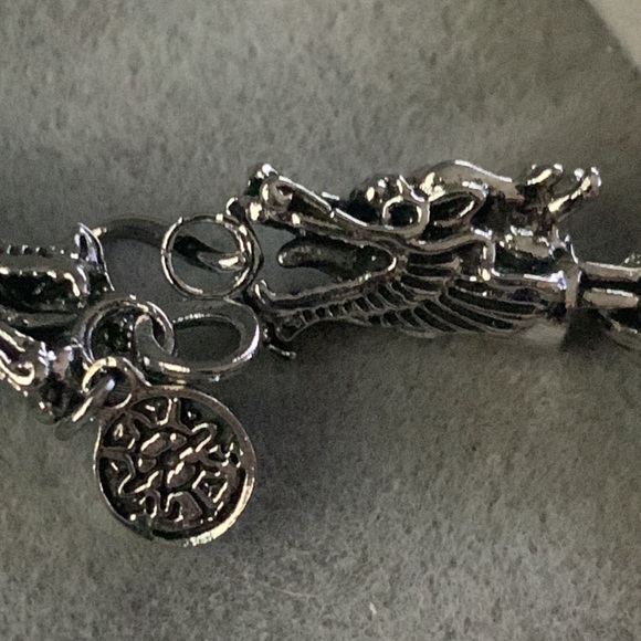Silver oxidized double headed keel bracelet dragon artwork - Picture 3 of 10